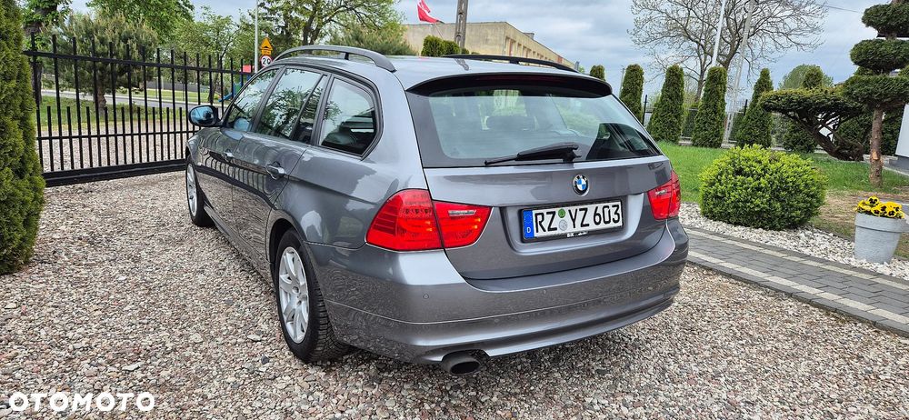 BMW Seria 3 320i Edition Lifestyle - 19