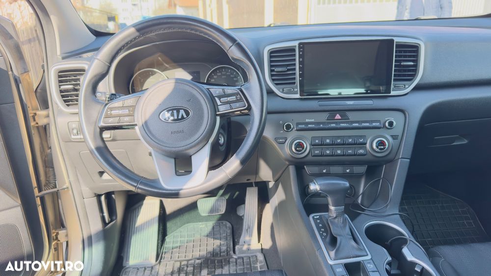 Kia Sportage 1.6 DSL 7DCT HP 4x2 Style - 9