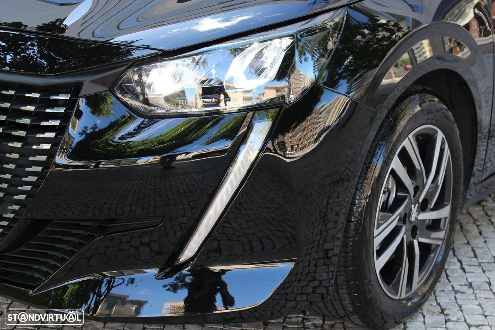 Peugeot 208 1.2 PureTech Allure - 6