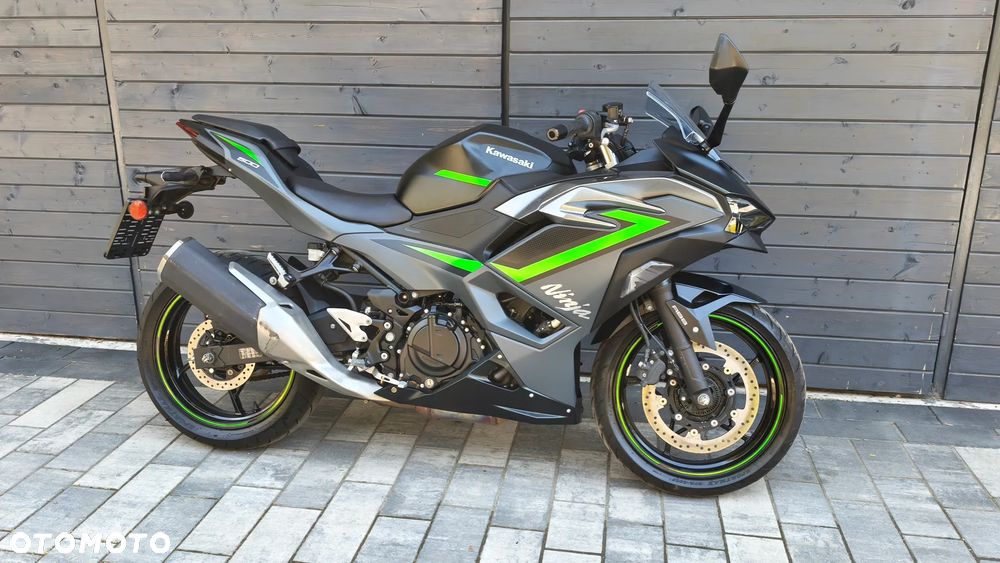 Kawasaki Ninja 500 - 2
