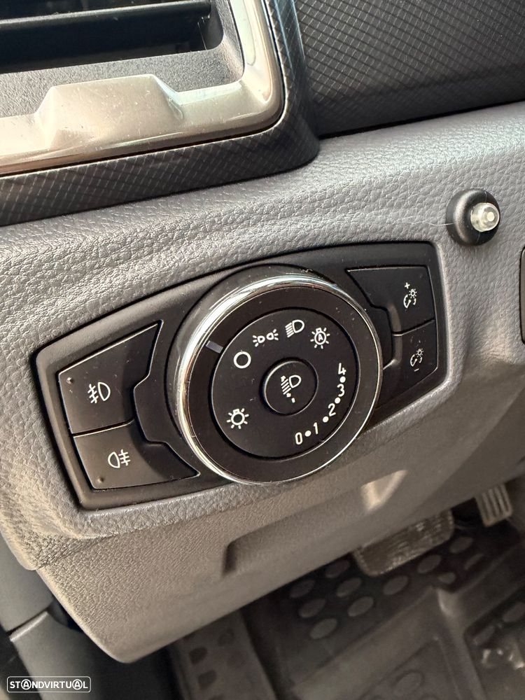 Ford Ranger - 12