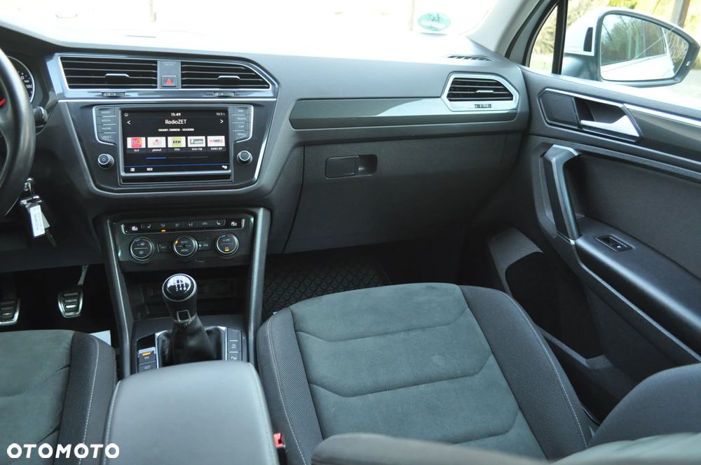 Volkswagen Tiguan 2.0 TDI SCR (BlueMotion Technology) Highline - 28