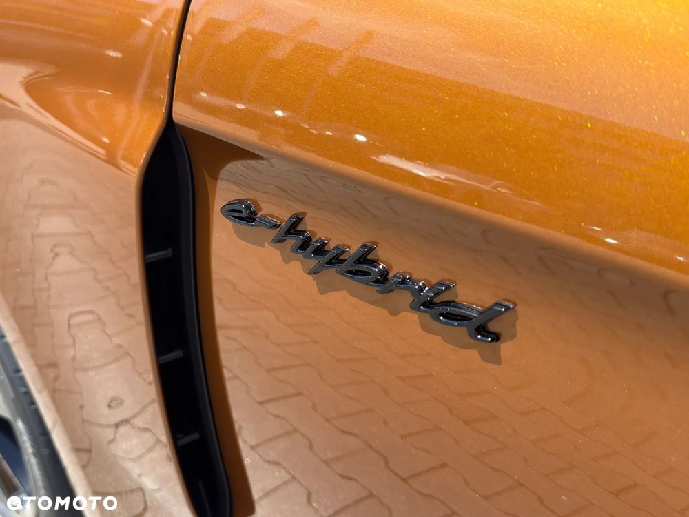 Porsche Panamera 4 E-Hybrid PHEV - 23