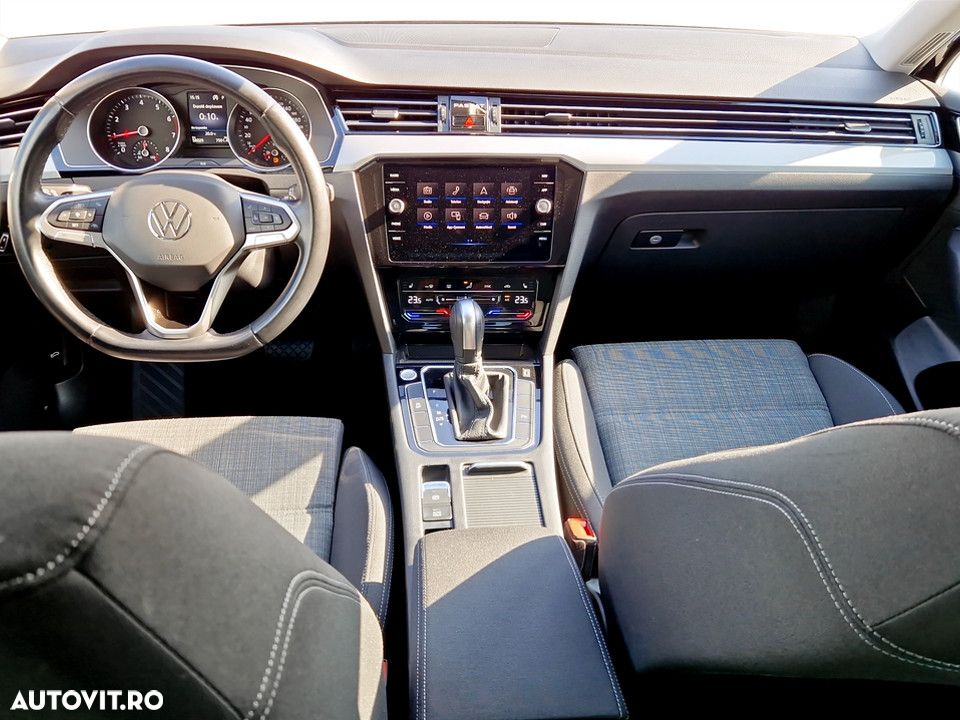 Volkswagen Passat 1.5 TSI ACT DSG Comfortline - 11