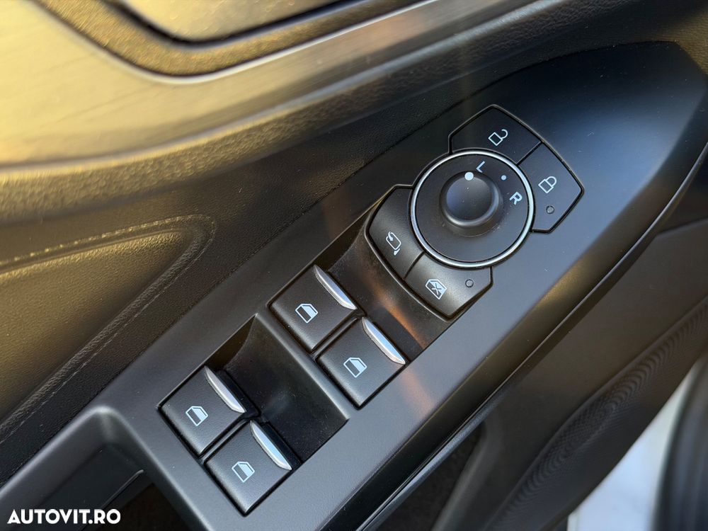 FORD Focus 2023 — imagine 37