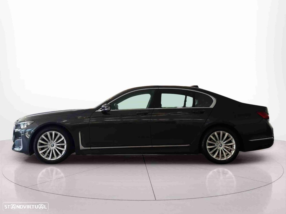 BMW 730 d Pack M Auto — fotografia 2