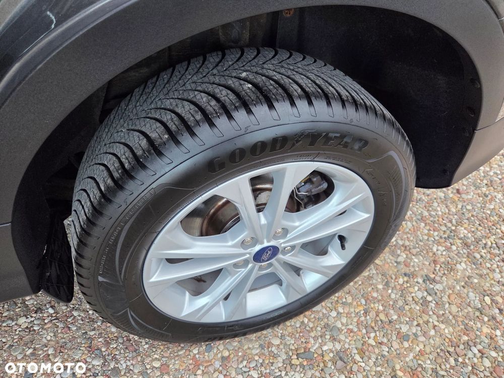 Ford Kuga 2.0 TDCi FWD Titanium - 11