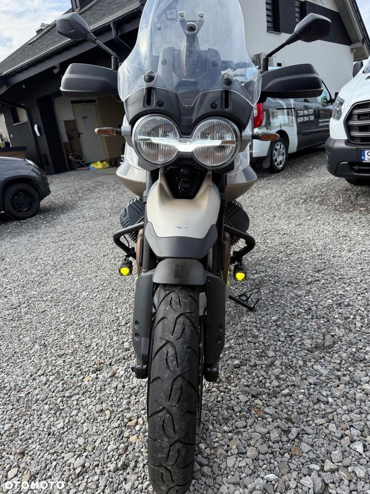 Moto Guzzi V85 - 11