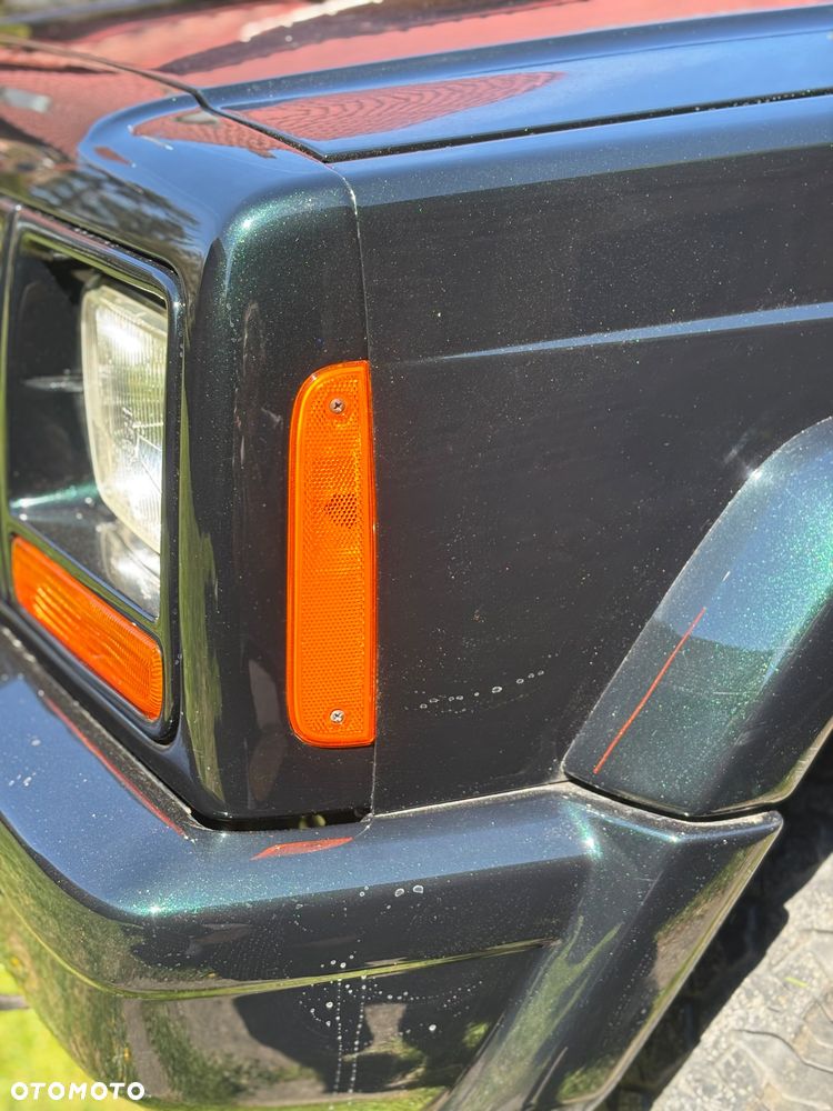 Jeep Cherokee - 6