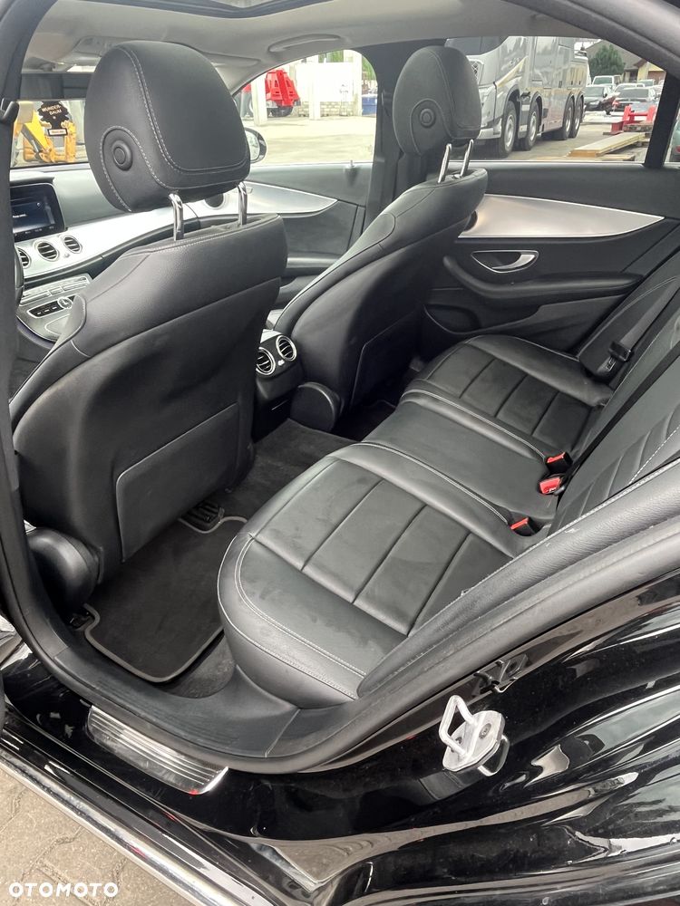 Mercedes-Benz Klasa E 220 d 4-Matic Avantgarde - 8