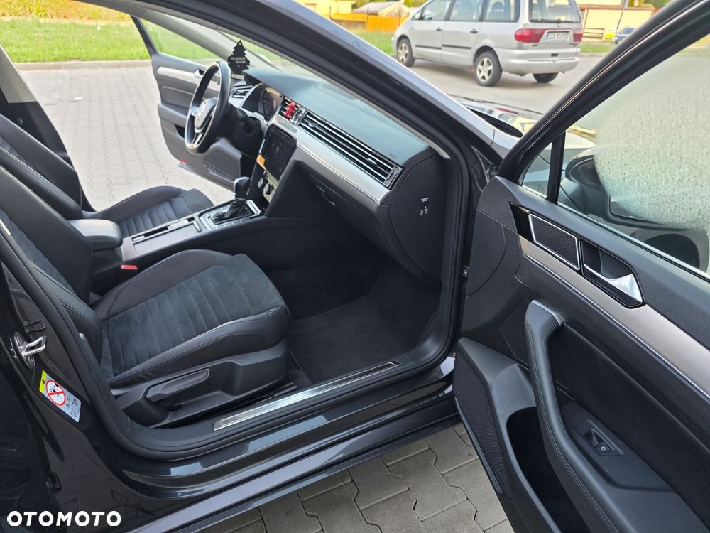 Volkswagen Passat 2.0 TDI SCR 4Mot DSG Highline - 28