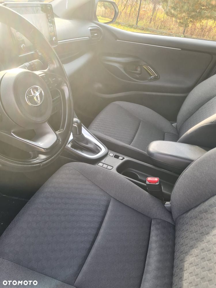 Toyota Yaris Hybrid 1.5 Selection Elegant - 14