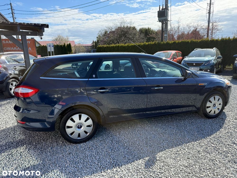 Ford Mondeo 2.0 Ghia X100 / X - 11