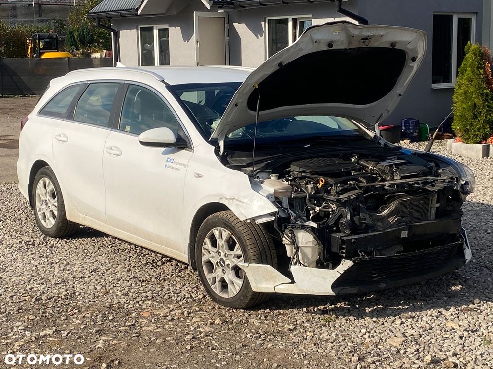 Kia Ceed 1.5 T-GDI M - 9