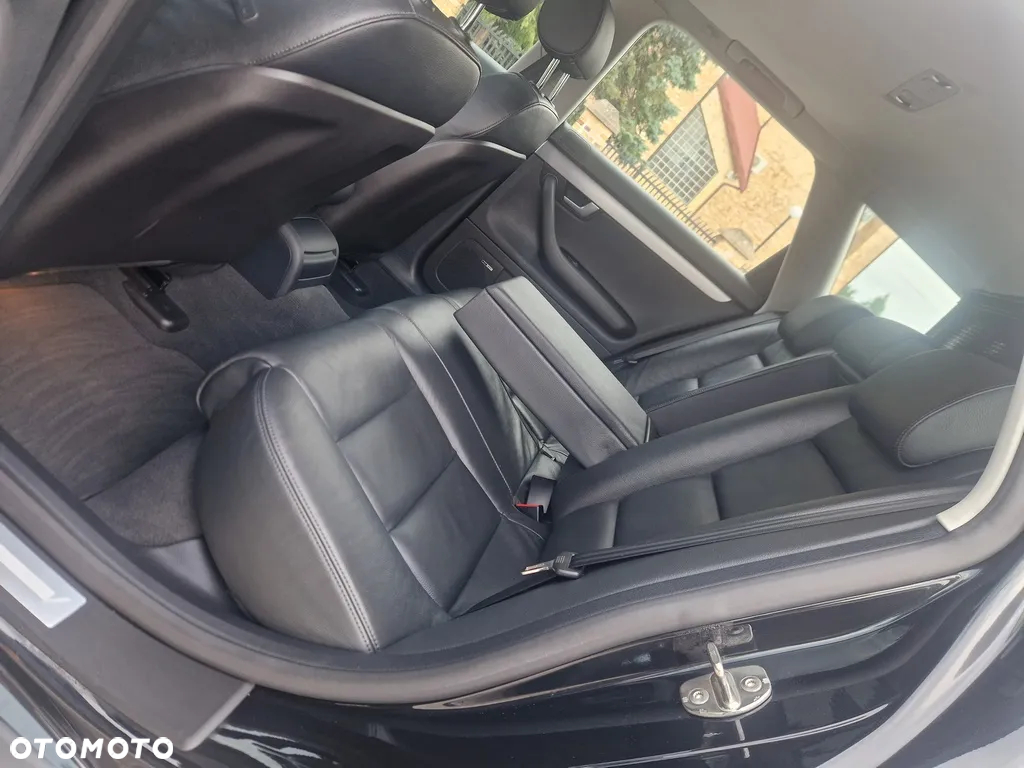Audi A4 Avant 1.8 T - 10