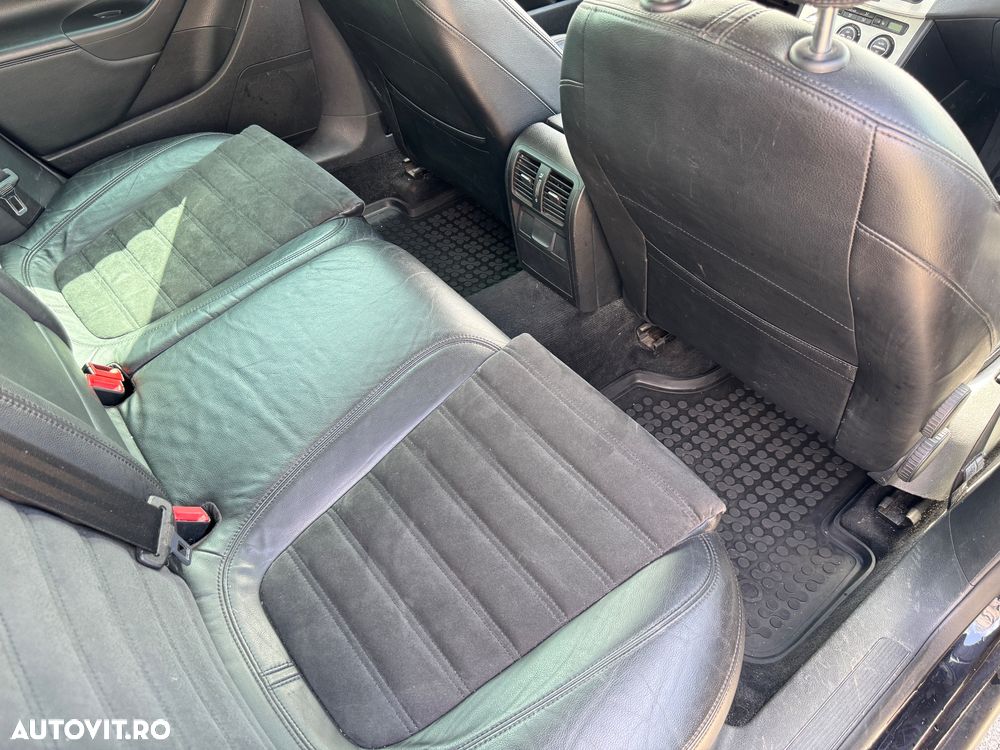 Volkswagen Passat - 22