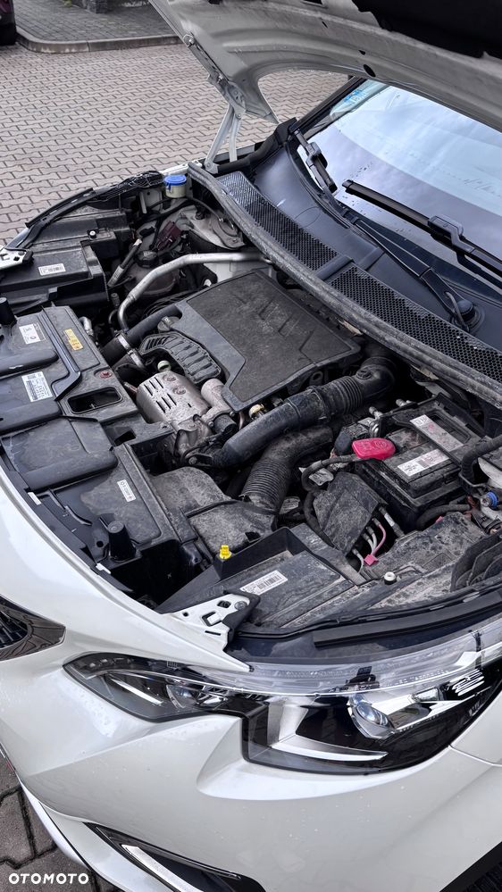 Peugeot 5008 1.2 PureTech Allure Pack S&S - 17