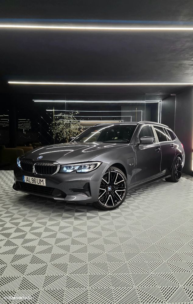 BMW 320 e Aut. Sport Line - 2