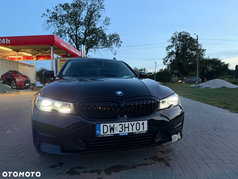 BMW Seria 3 320i - 26