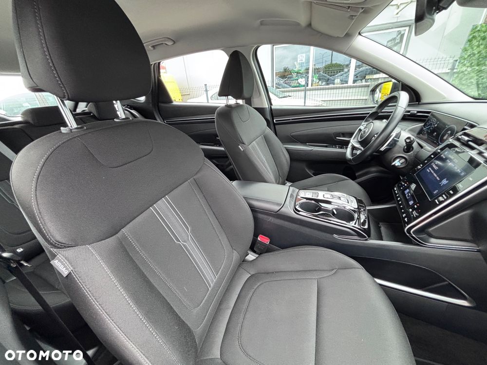 Hyundai Tucson 1.6 T-GDi HEV Modern 2WD - 26
