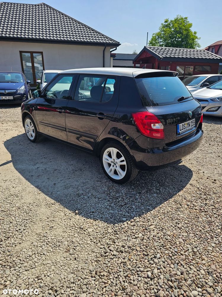 Skoda Fabia 1.2 HTP Cool Colour Edition - 4
