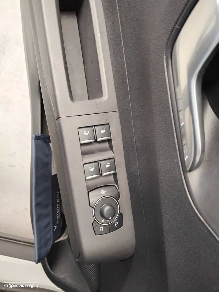 Ford Tourneo Courier 1.0 EcoBoost Titanium - 14