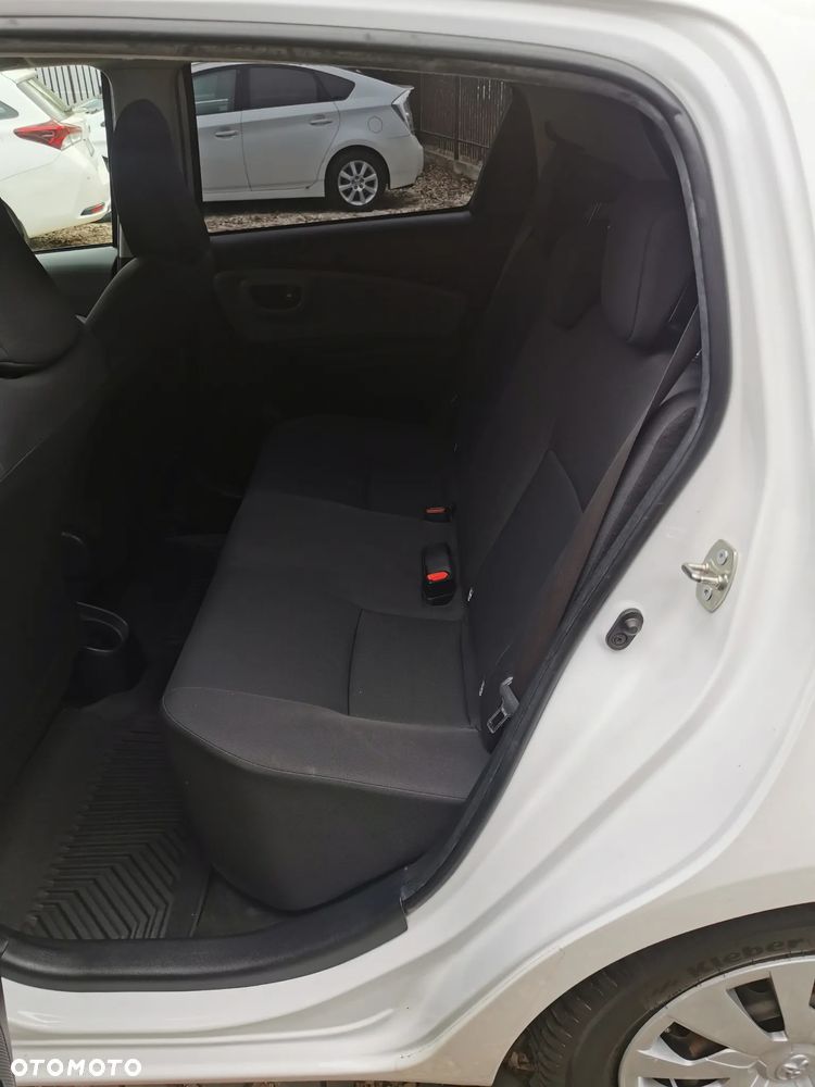Toyota Yaris 1.5 Active - 13