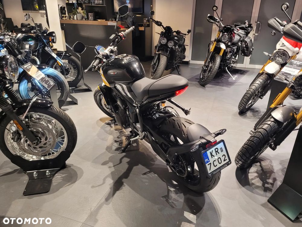 Triumph Trident - 5