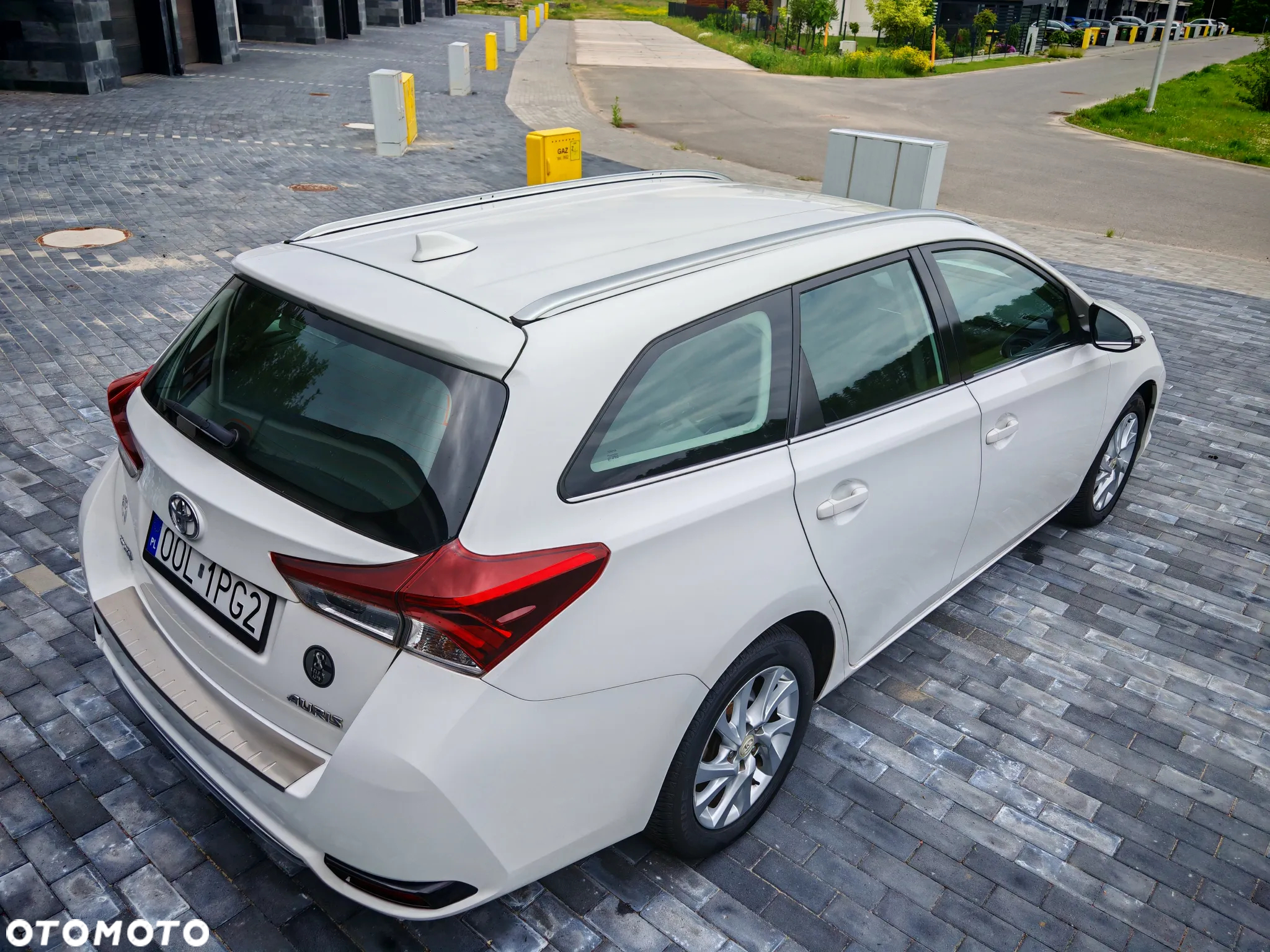 Toyota Auris 1.6 D-4D Premium - 13