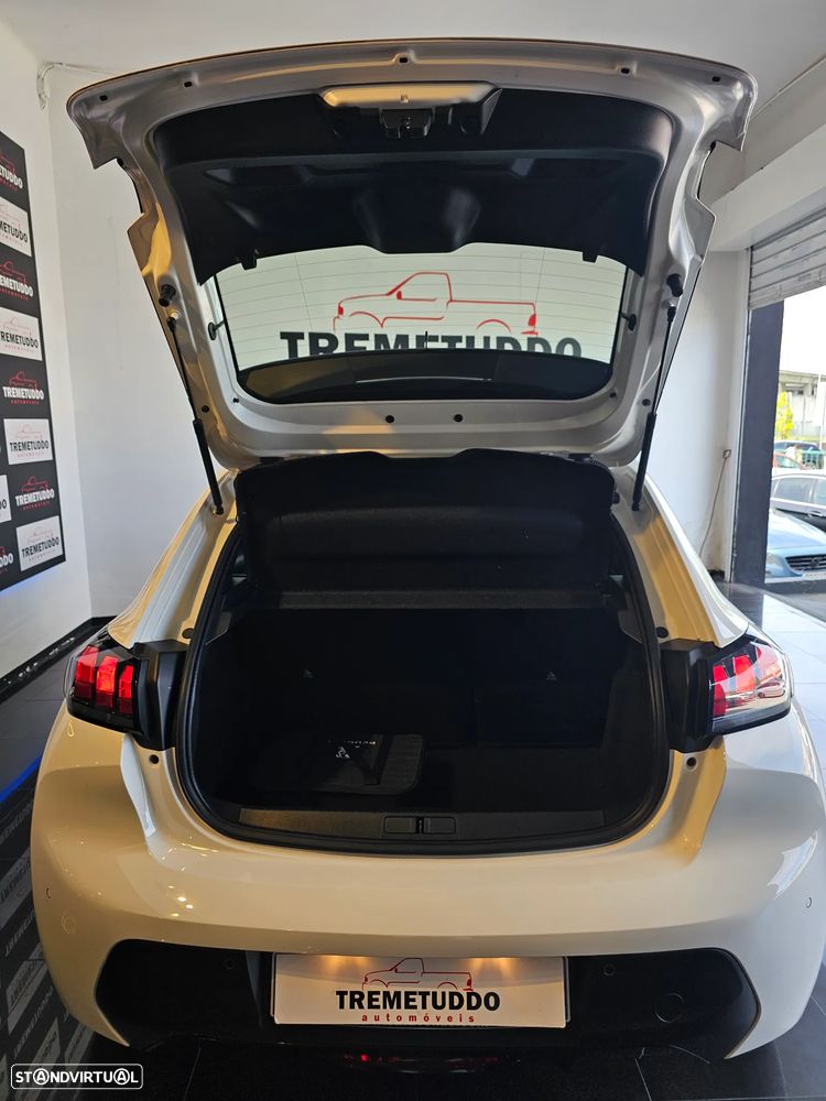 Peugeot e-208 Active Pack - 11