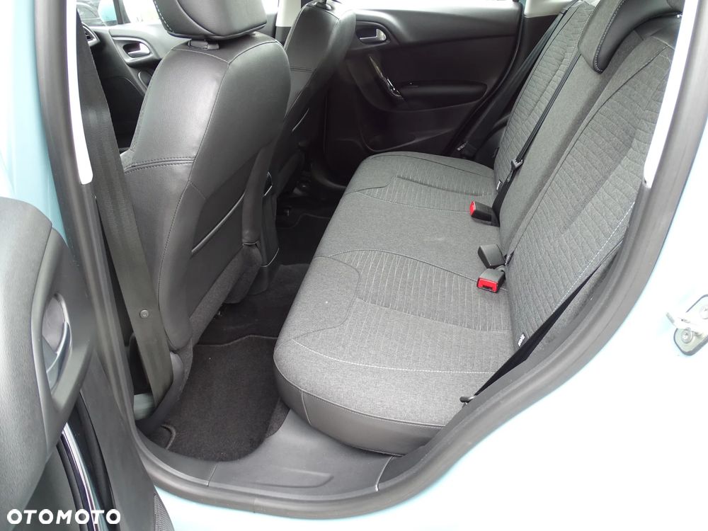 Citroën C3 Pure Tech (VTi) 82 Exclusive - 19