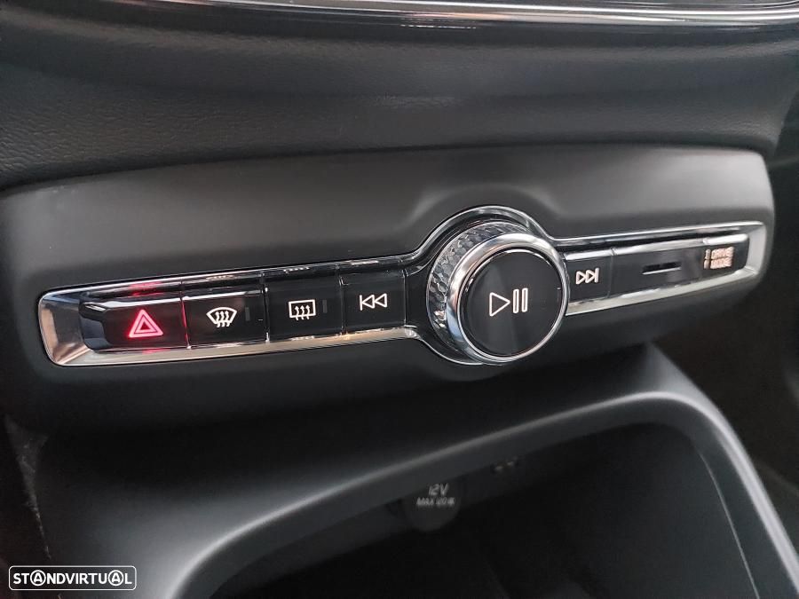 Volvo XC 40 2.0 D3 Momentum - 22