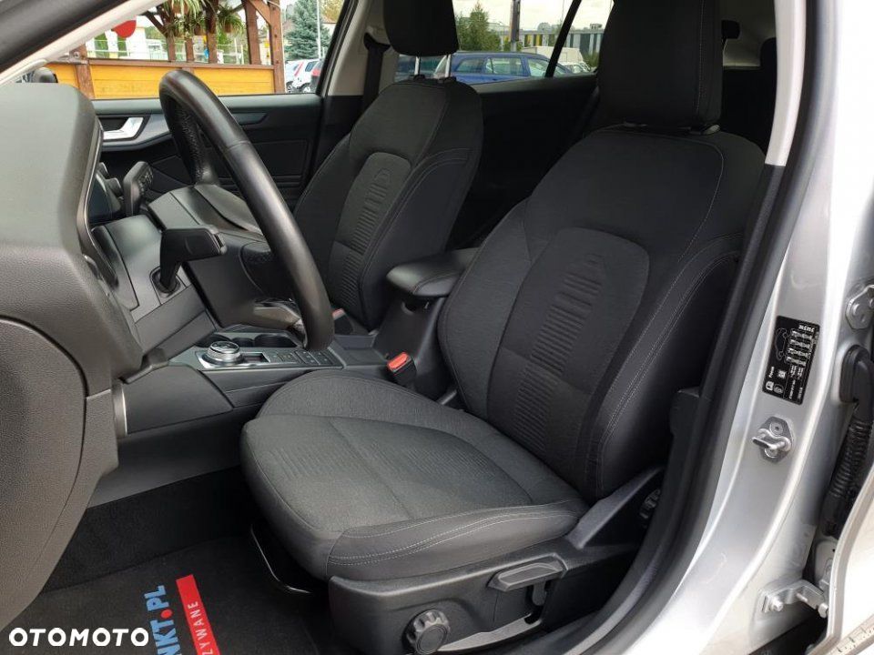 Ford Focus - 32