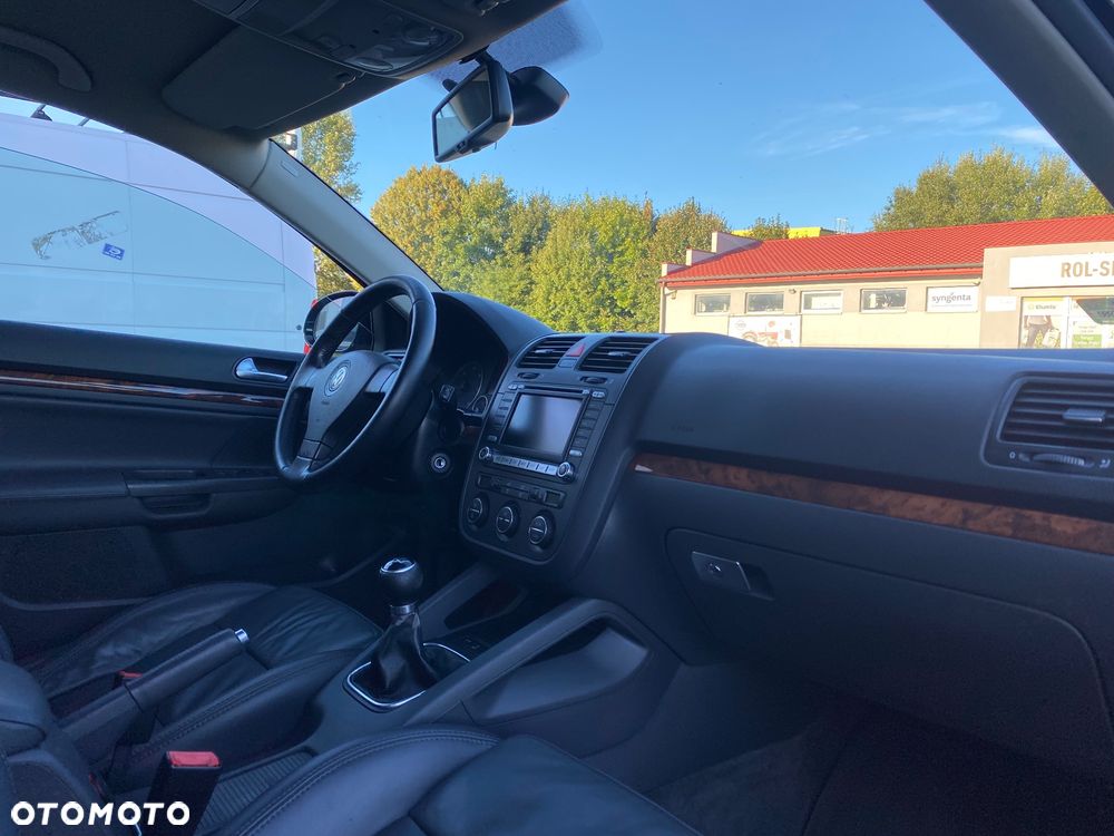 Volkswagen Jetta 1.9 TDI United - 34