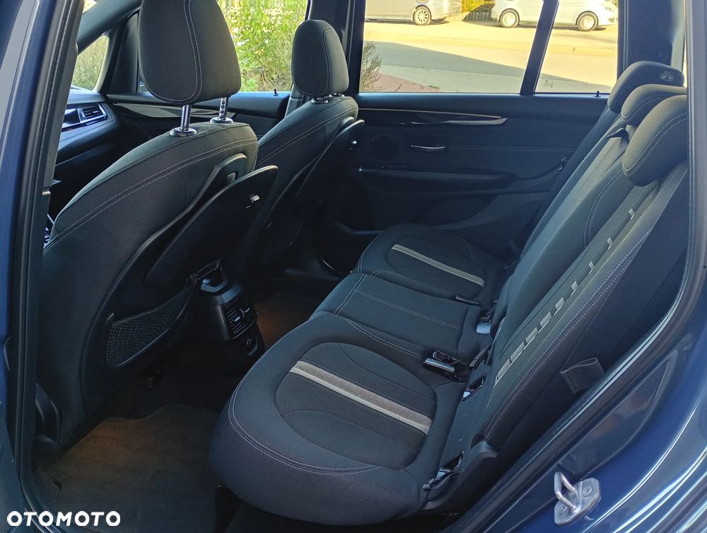BMW Seria 2 218d Sport Line - 20