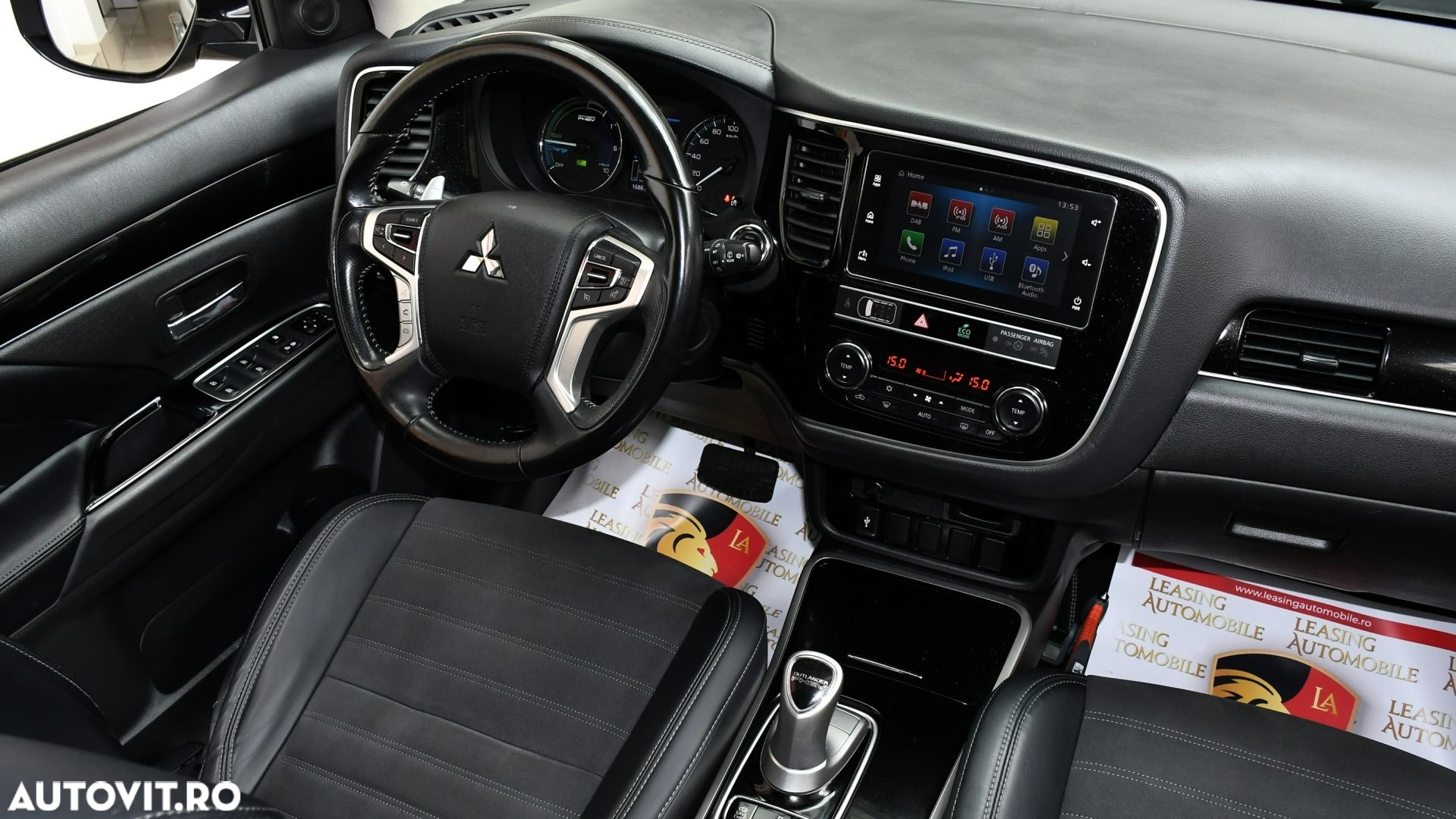 Mitsubishi Outlander PHEV 2.4 L 4X4 Intense - 9