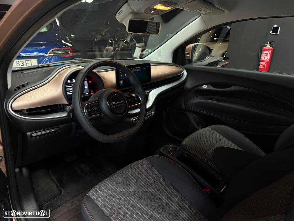 Fiat 500e 42kWh ICON - 41
