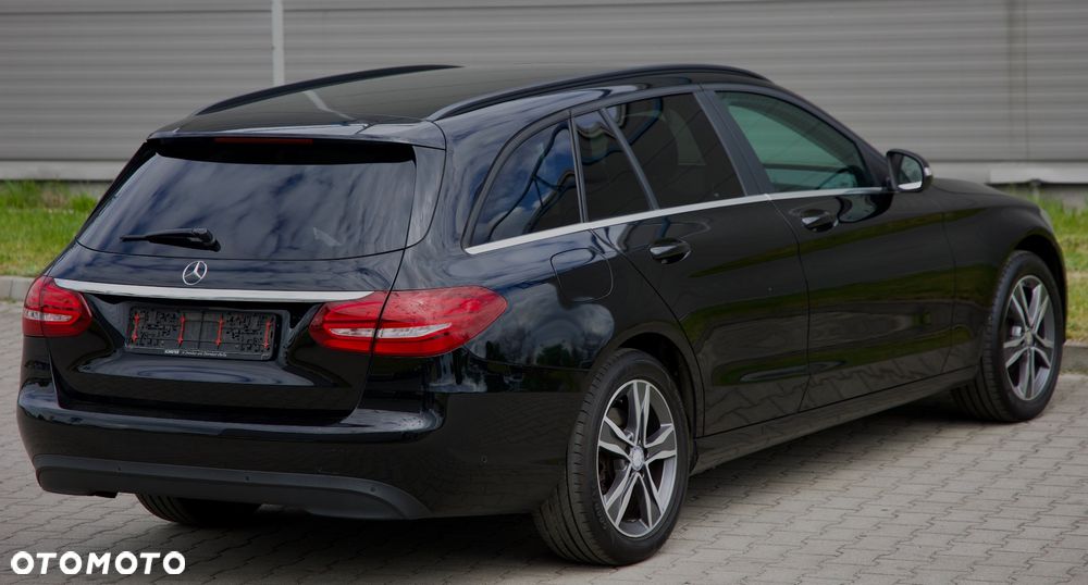 Mercedes-Benz Klasa C 180 9G-TRONIC Edition - 14