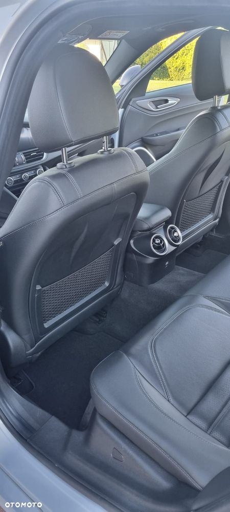 Alfa Romeo Giulia 2.0 Turbo Veloce Q4 - 15