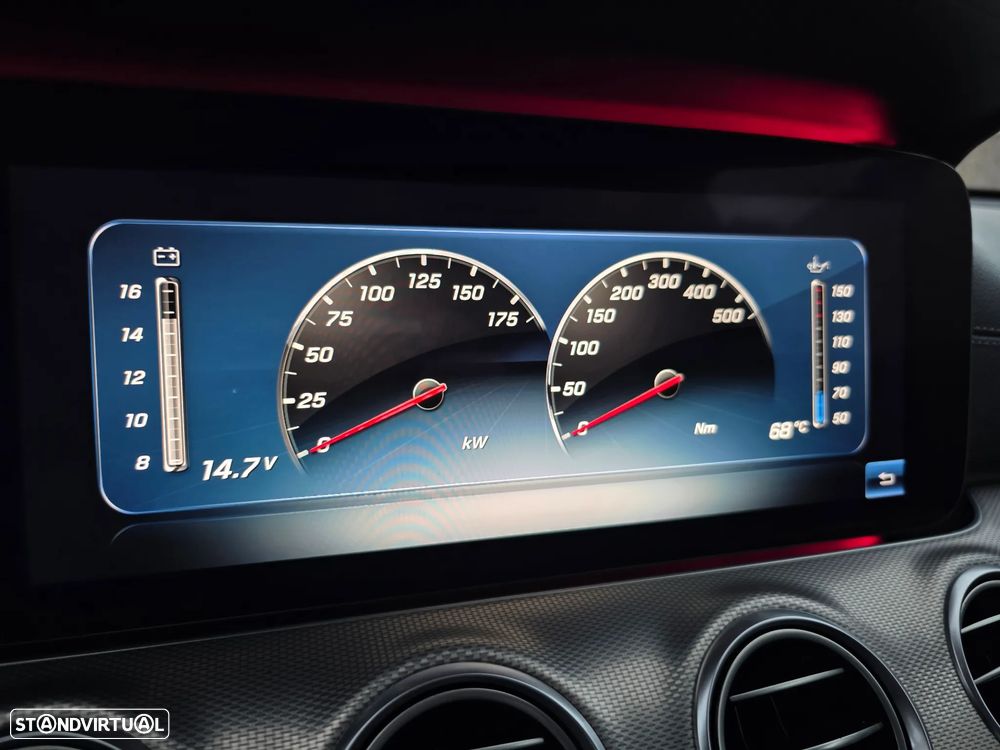 Mercedes-Benz E 220 d AMG Line - 27