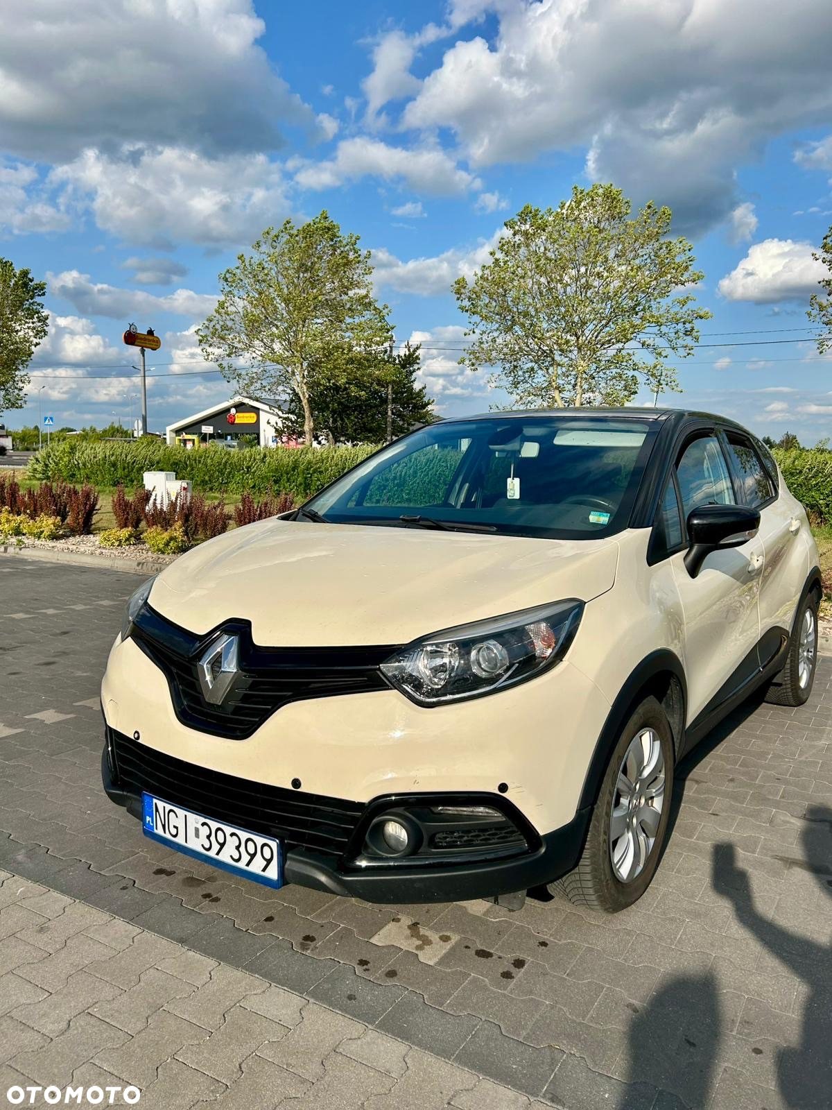 Renault Captur 1.2 TCe Helly Hansen EDC - 3