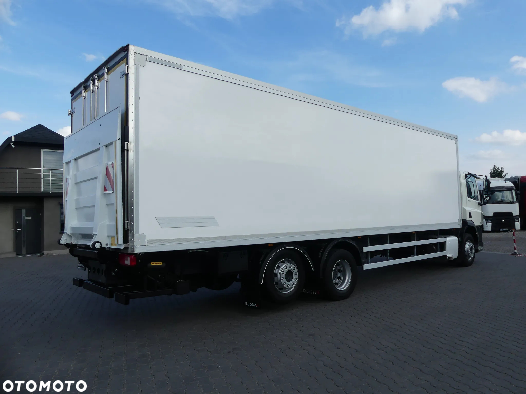 DAF CF 370 / 6x2 / CHŁODNIA 9.50 + WINDA / EURO 6 / - 10
