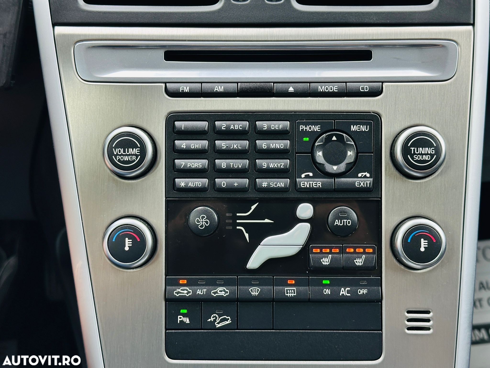 Volvo XC 60 - 31