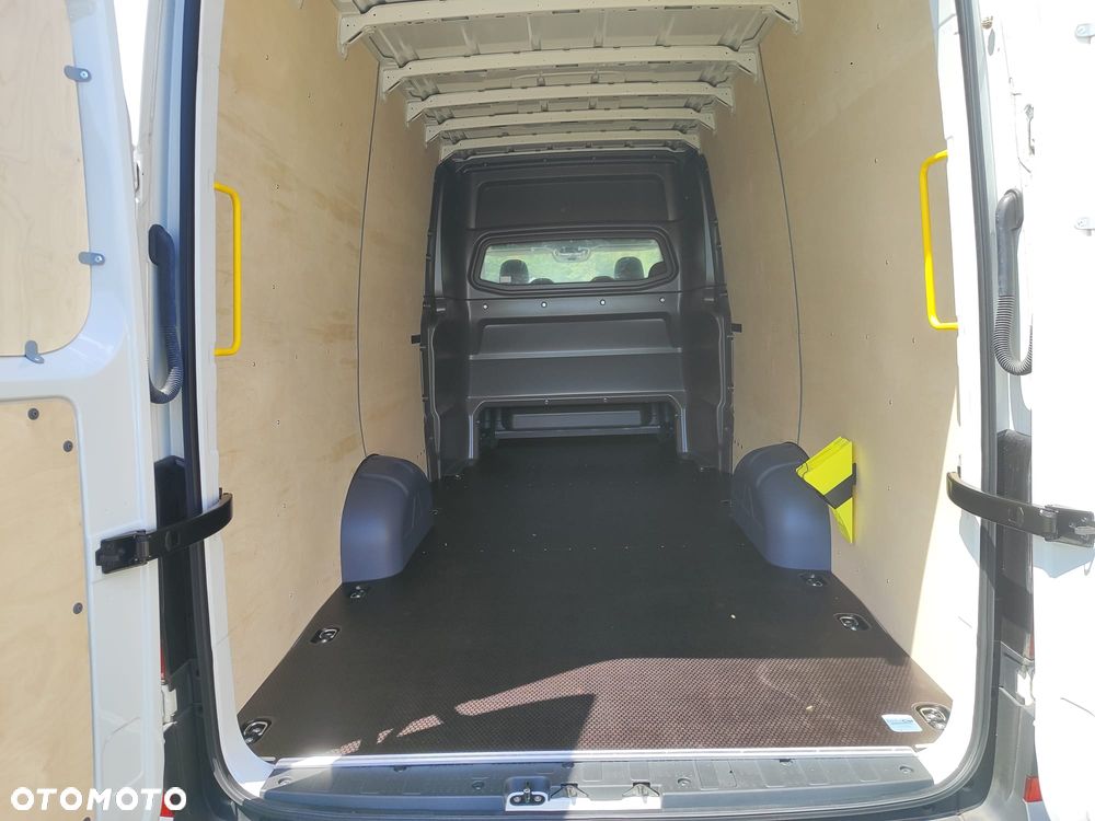Volkswagen CRAFTER - 13
