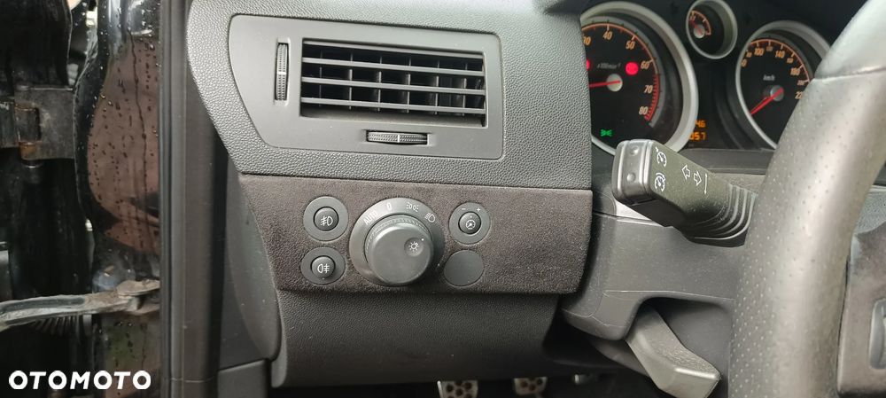 Opel Astra 1.8 Sport - 11
