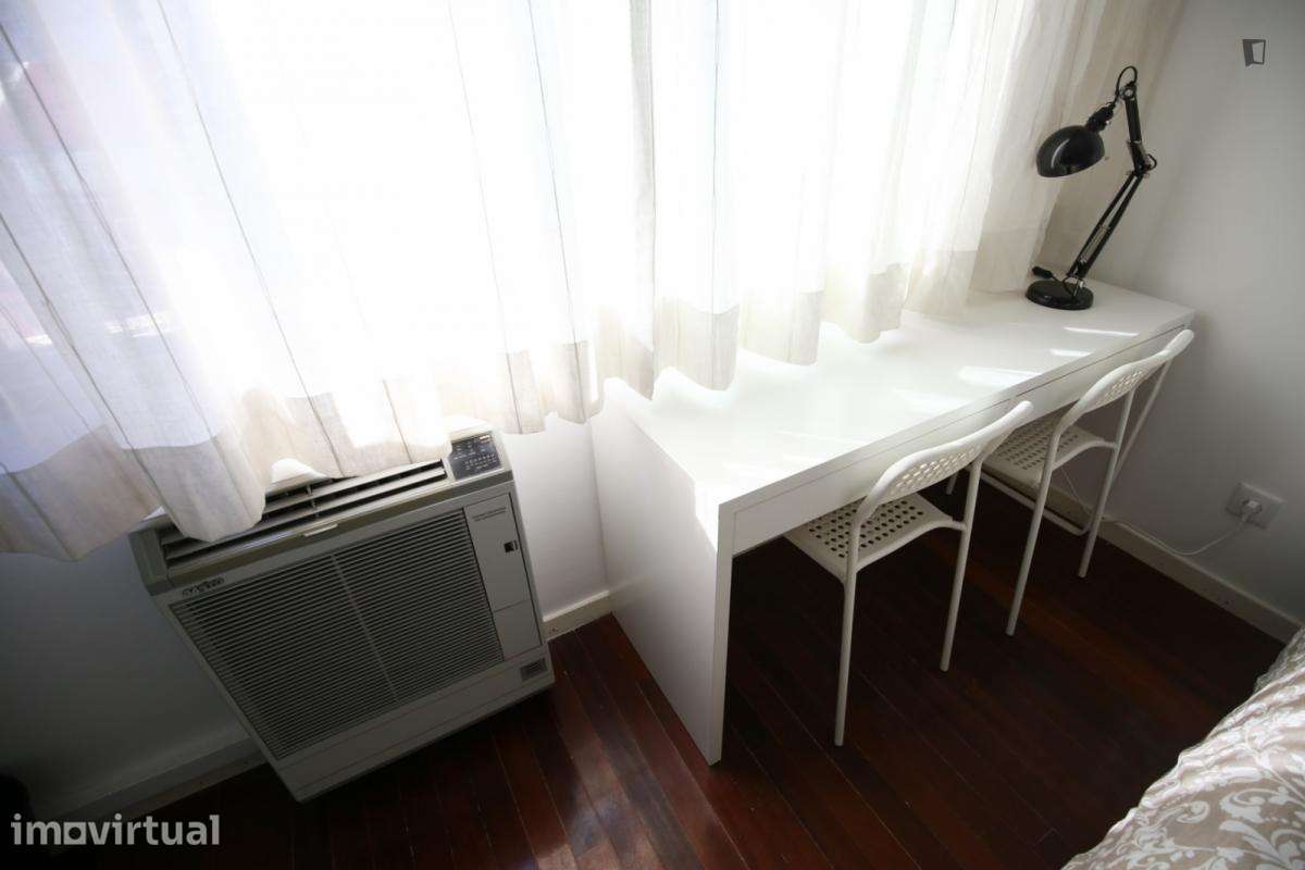 Quarto - localizado em Olaias Lisbon - Grande imagem: 3/46