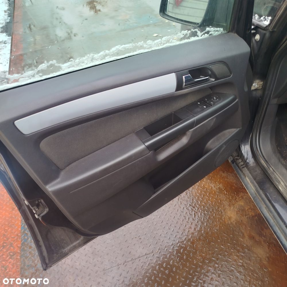Opel Zafira B  na części . - 5