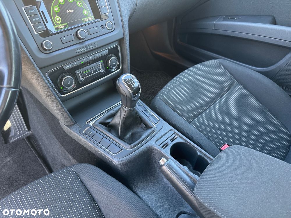 Skoda Superb 2.0 TDI Ambition - 21