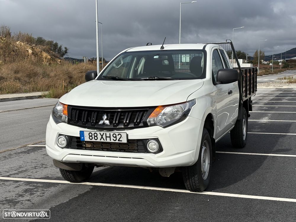 Mitsubishi L200 2.4 DI-D CD Campera Space Cab 3L 4WD - 4