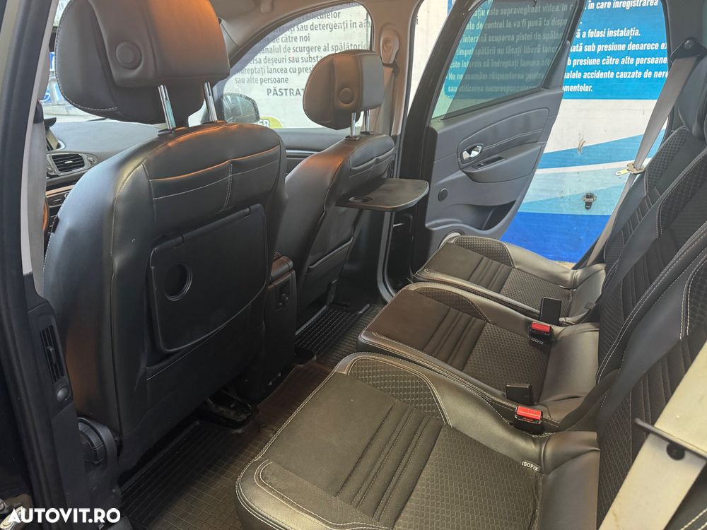 Renault Grand Scenic - 9